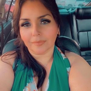 Meet your Posher, Sheyla